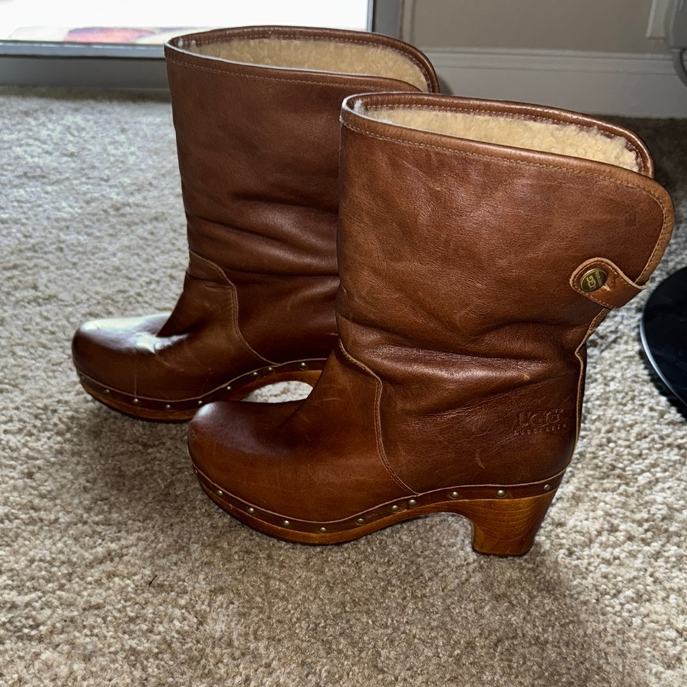 Brown Ugg Leather Women's Boots